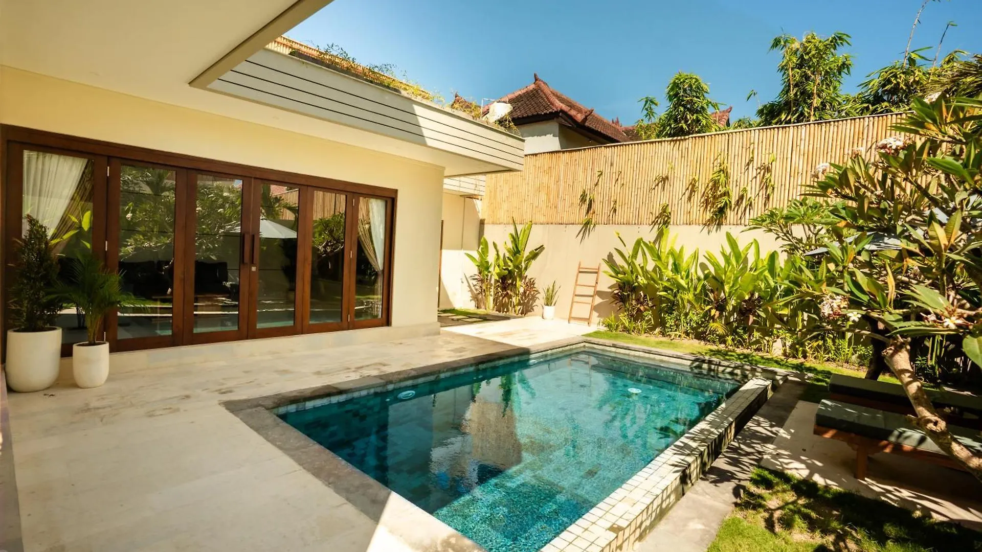 New! 3Bdr Hnrr Villa Umalas Kerobokan