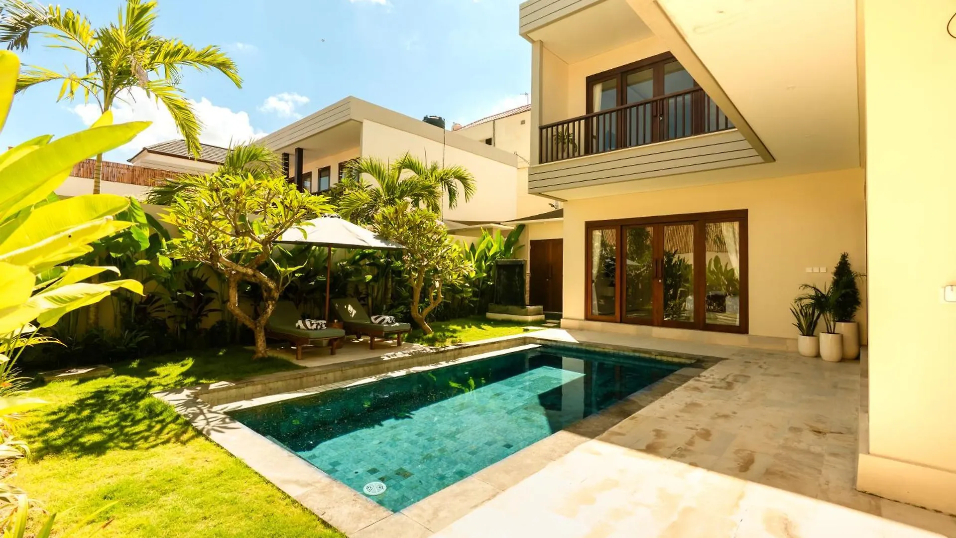 New! 3Bdr Hnrr Villa Umalas Kerobokan  Kerobokan (Bali)