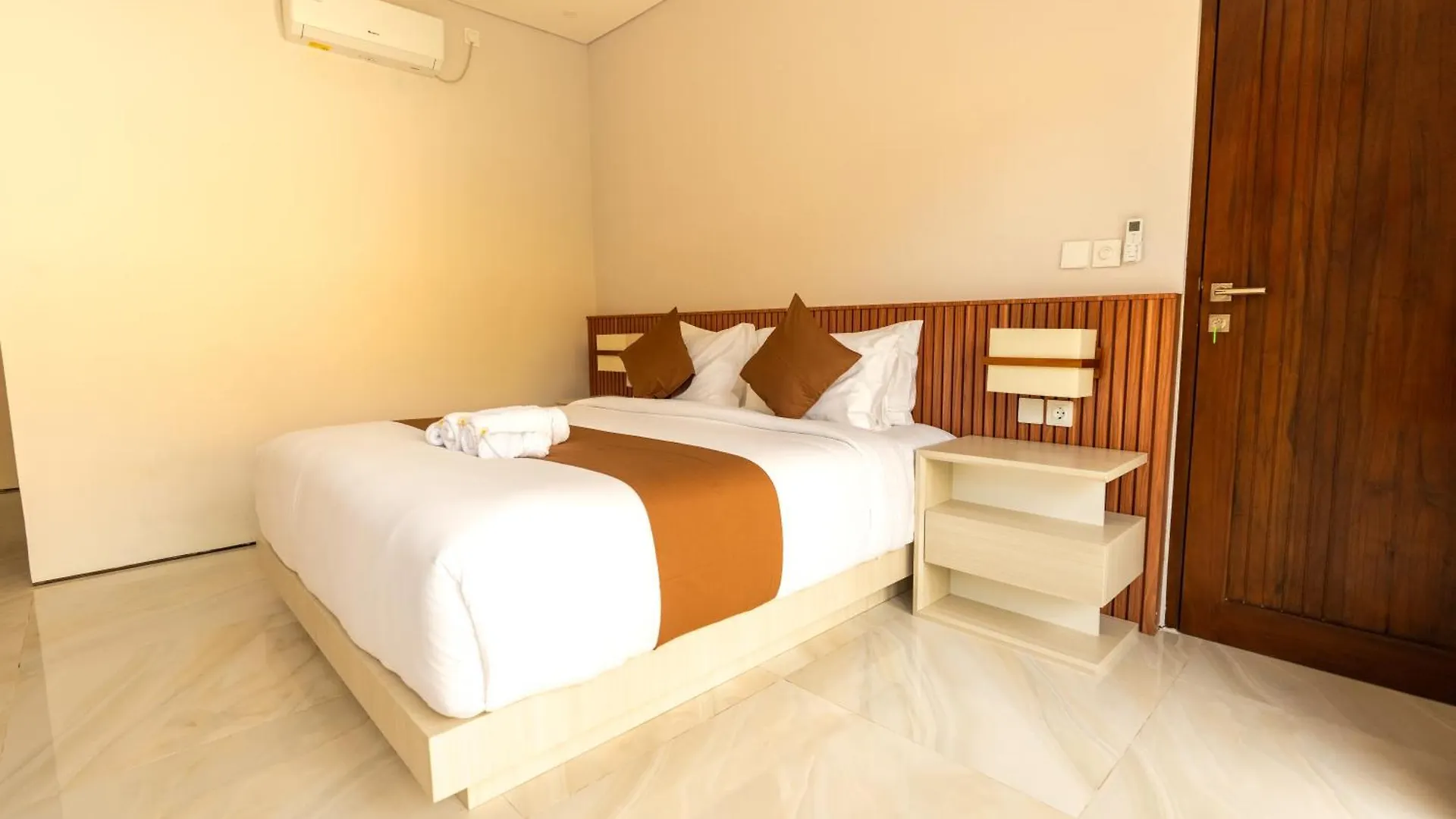 New! 3Bdr Hnrr Villa Umalas Kerobokan