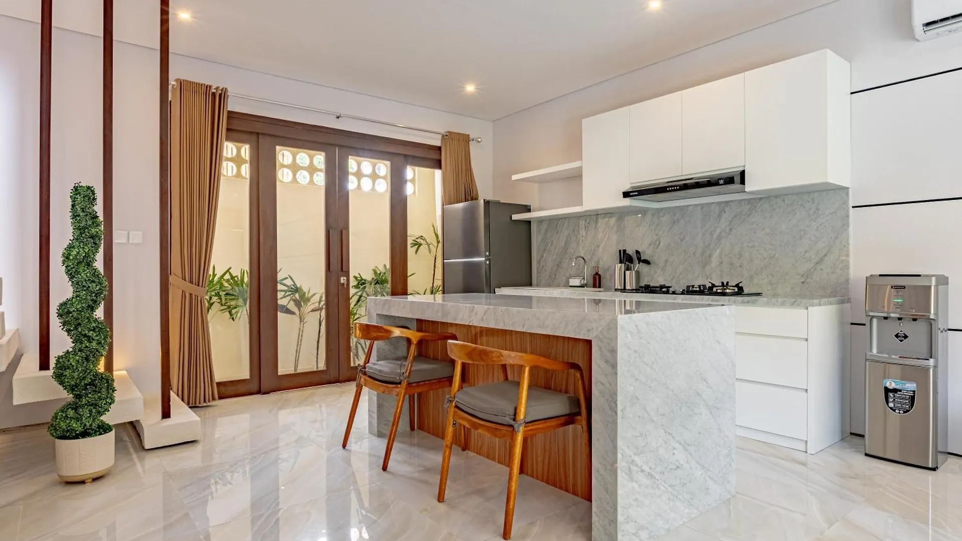 New! 3Bdr Hnrr Villa Umalas Kerobokan  Indonesia