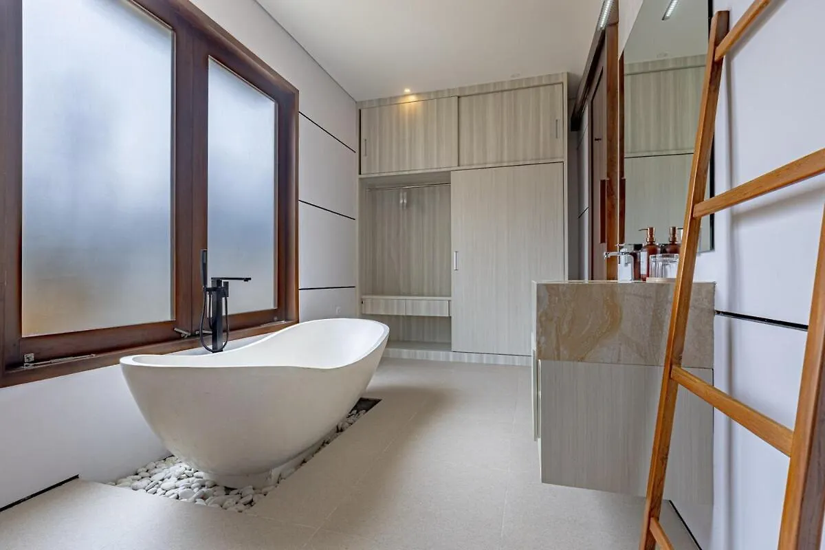 New! 3Bdr Hnrr Villa Umalas Kerobokan